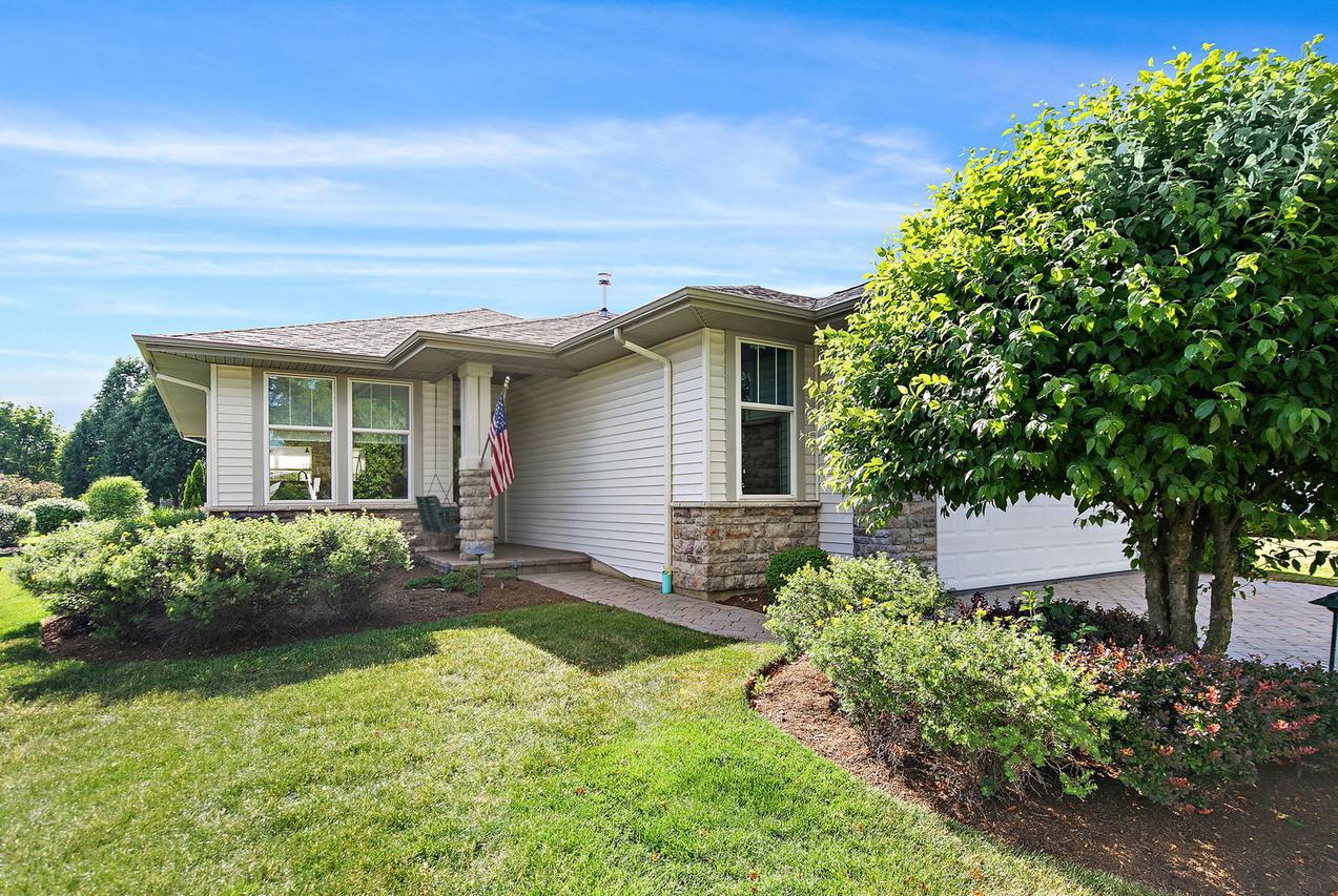 12251 Tuliptree Ln., Huntley, IL 60142
