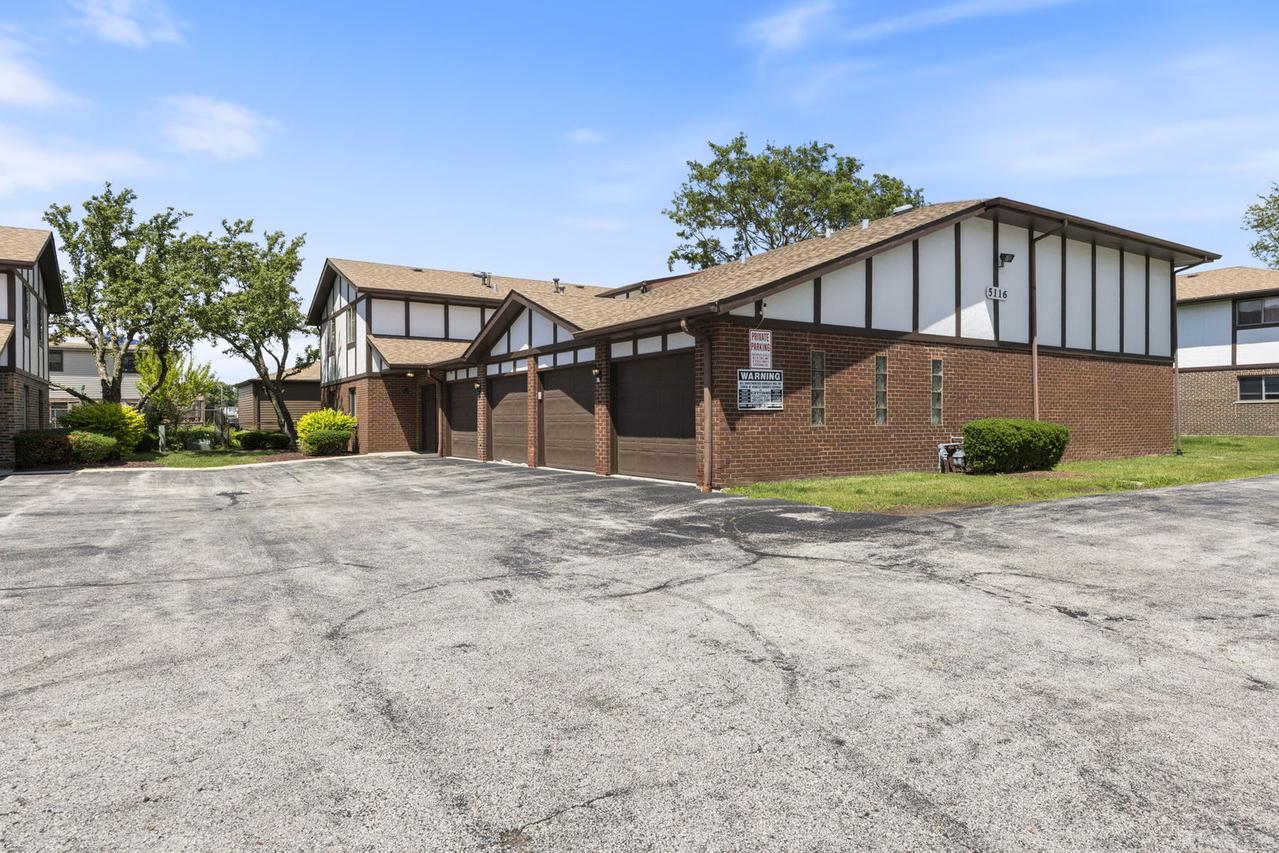 5116 W 122nd St. #2A, Alsip, IL 60803