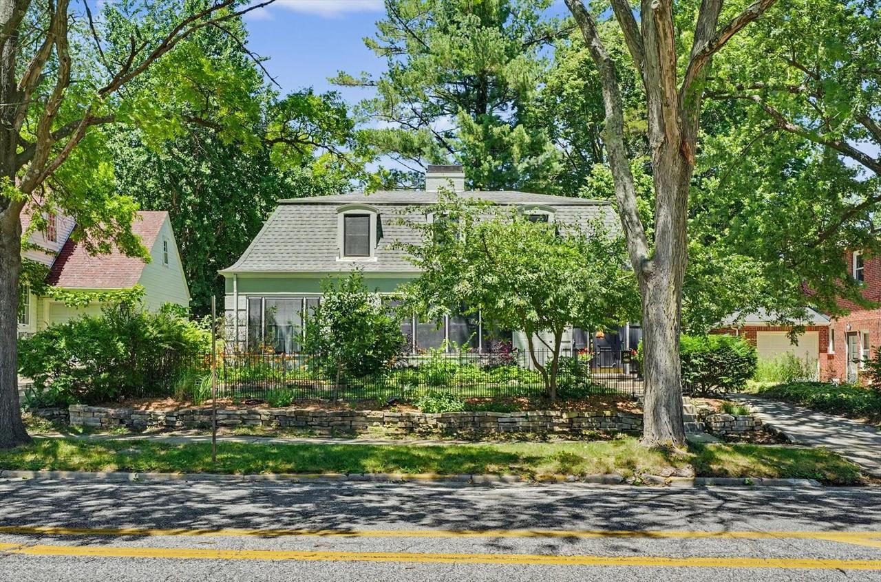 208 W Florida Ave., Urbana, IL 61801