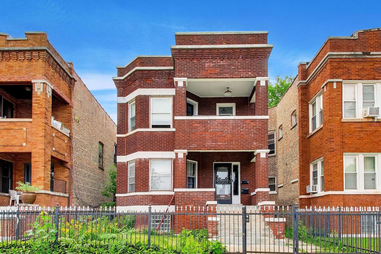 1218 N Mason Ave., Chicago, IL 60651