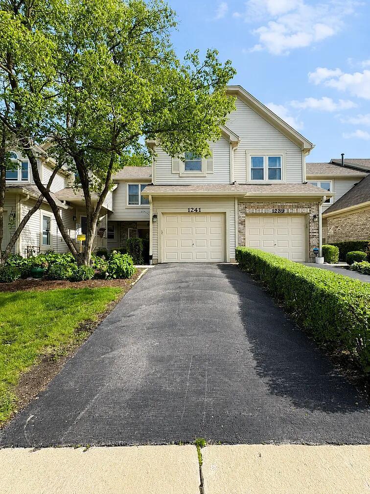 1241 Tennyson Ln. #1803, Naperville, IL 60540