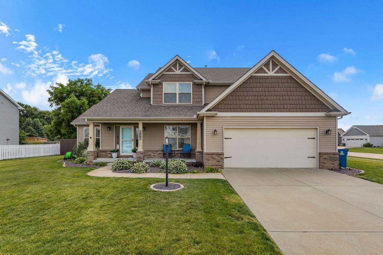 3001 Applewood Dr., Monticello, IL 61856