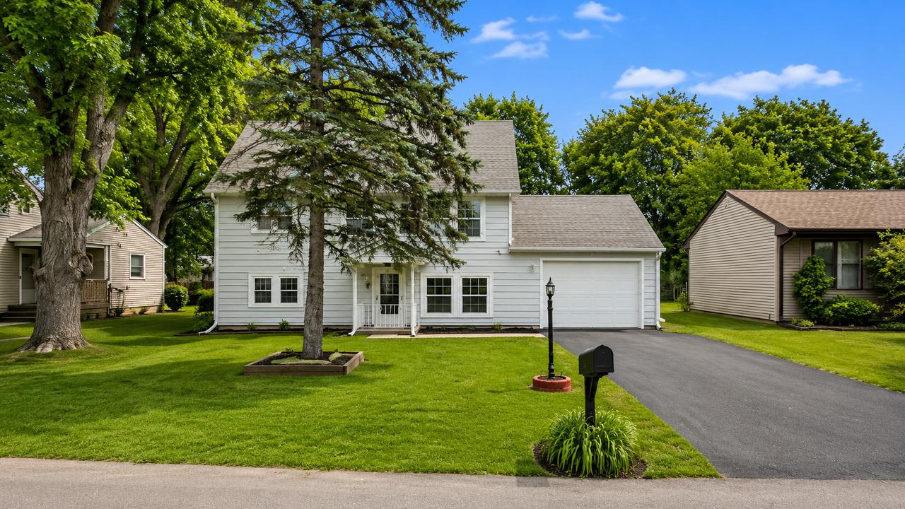 1716 Rogers Ave., Mchenry, IL 60050