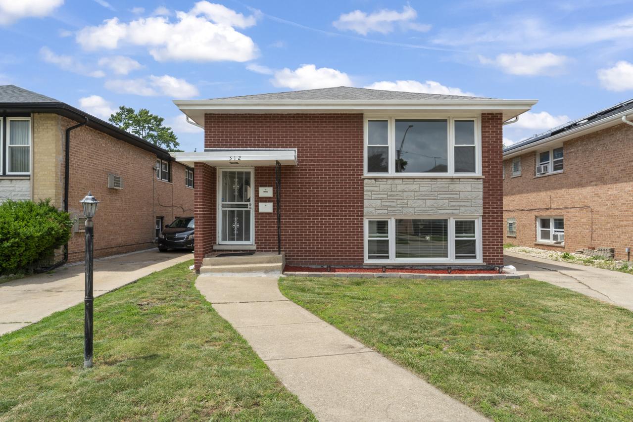 312 Luella Ave., Calumet City, IL 60409