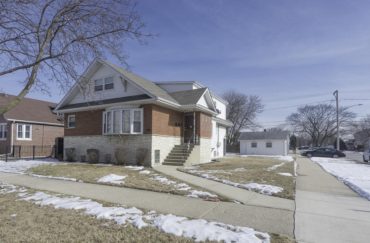 1103 N 15th Ave., Melrose Park, IL 60160