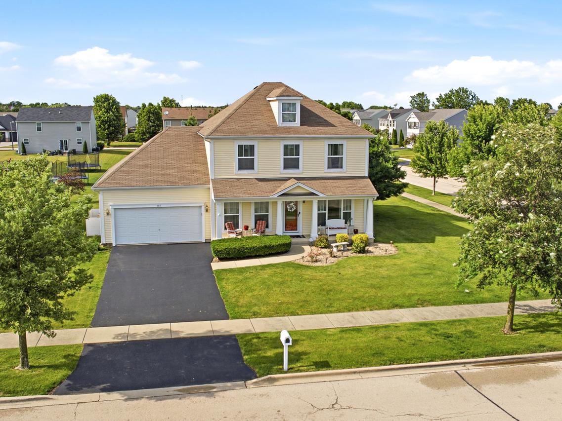 305 Shadow Wood Dr., Yorkville, IL 60560