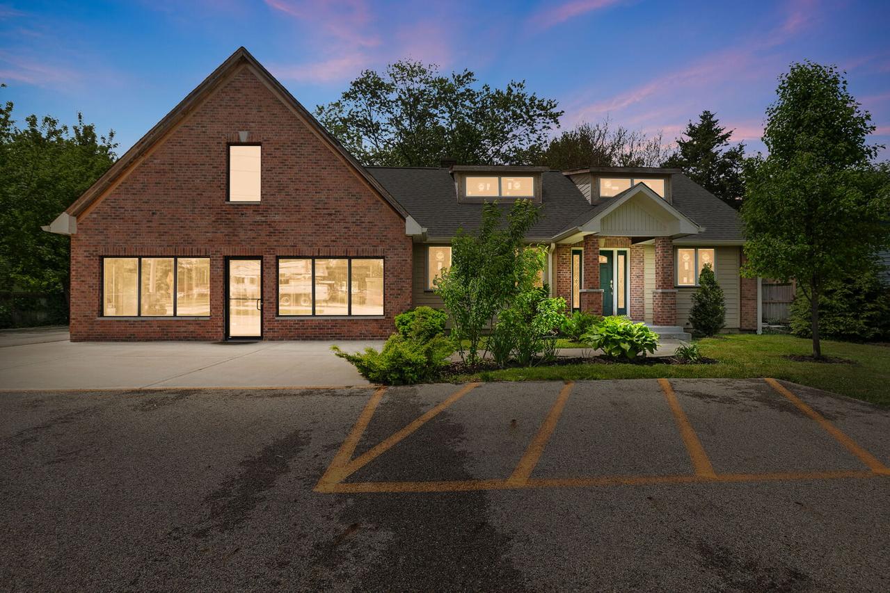 618 Barron Blvd., Grayslake, IL 60030
