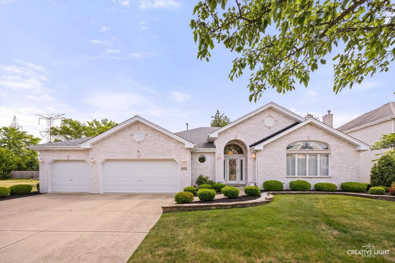 13021 Holmes Dr., Palos Park, IL 60464