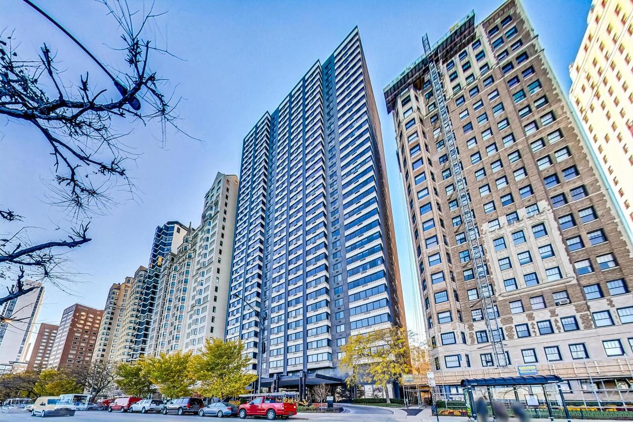 1440 N Lake Shore Dr. #16E, Chicago, IL 60610