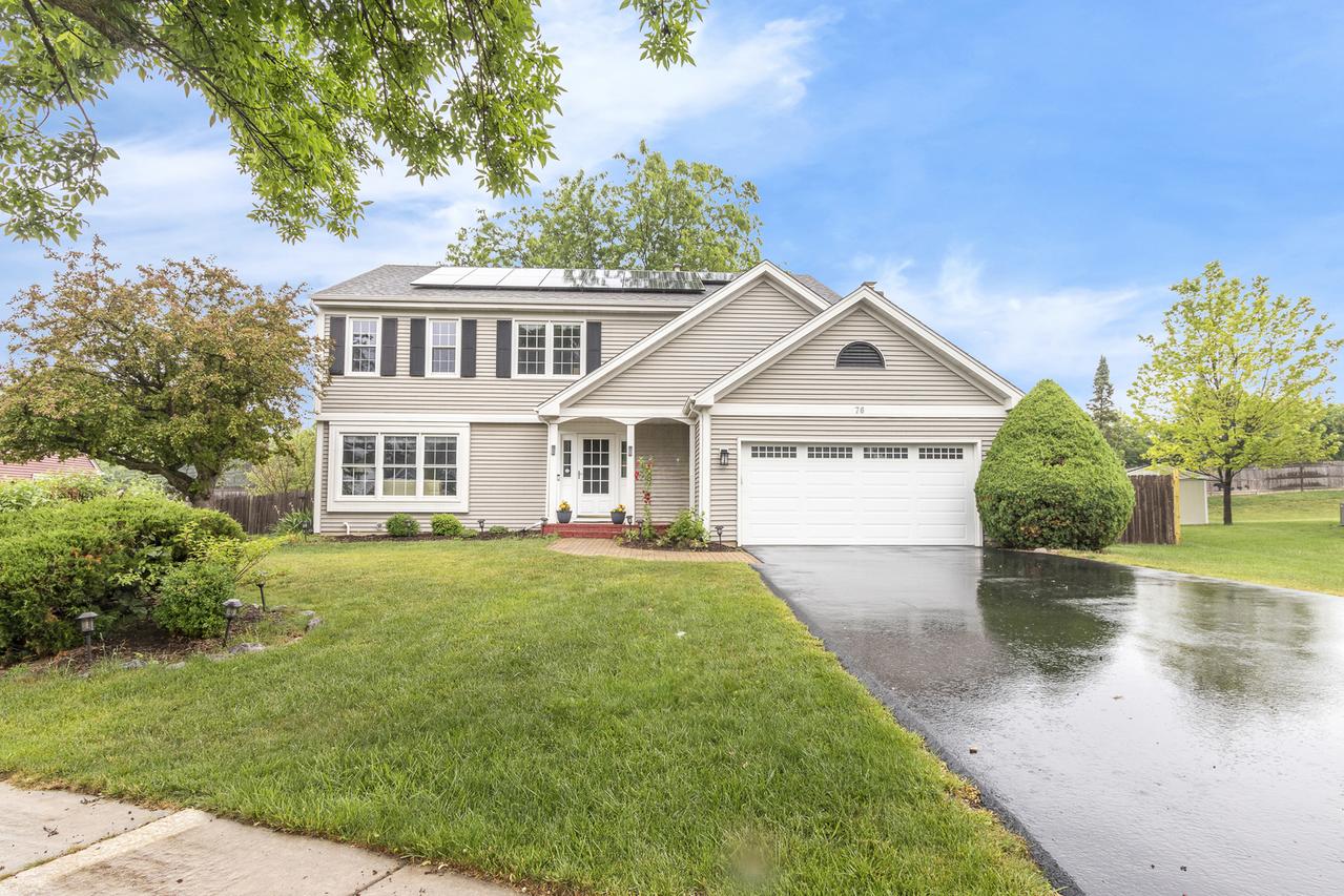 76 Foxboro Ln., Gurnee, IL 60031