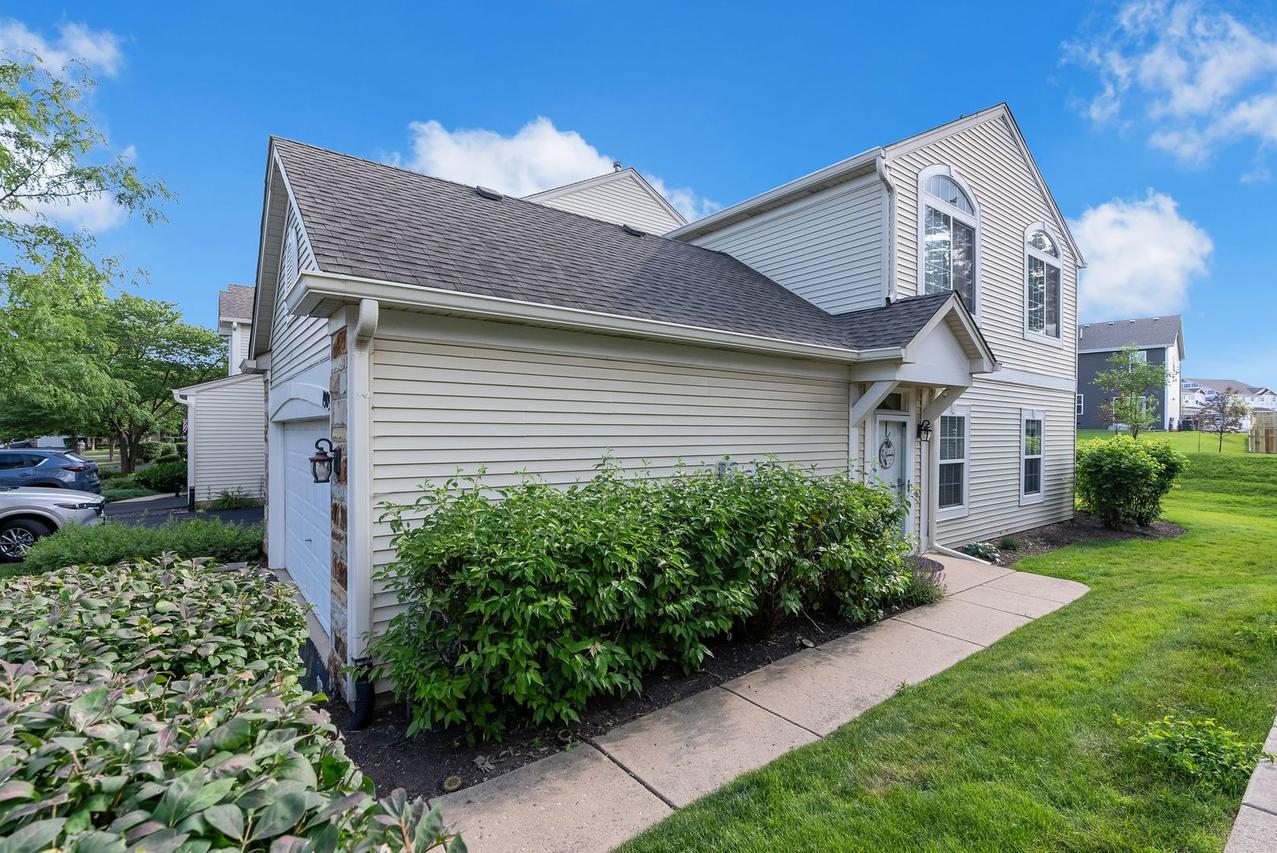1909 Misty Ridge Ln., Aurora, IL 60503