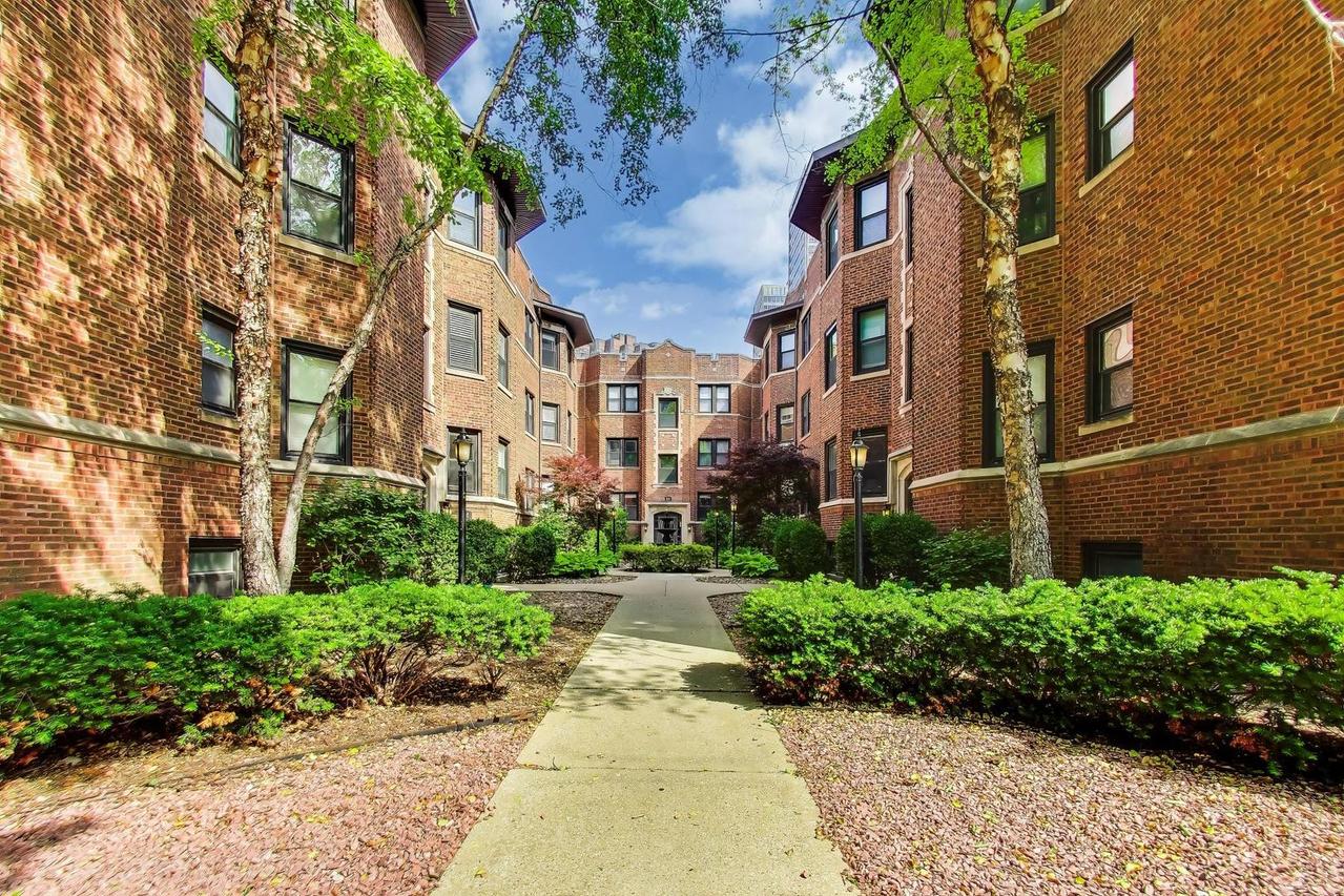 530 W Cornelia Ave. #2N, Chicago, IL 60657