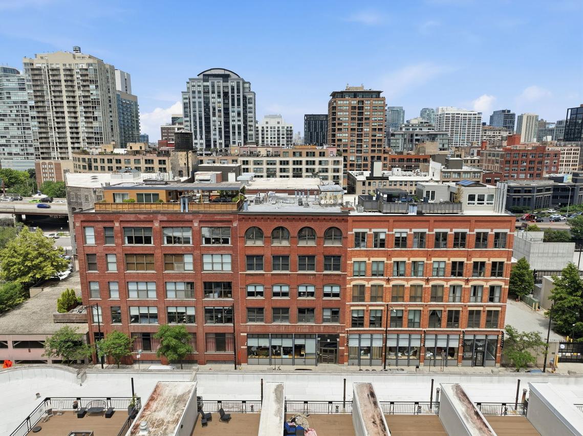 420 W Grand Ave. #5B, Chicago, IL 60654