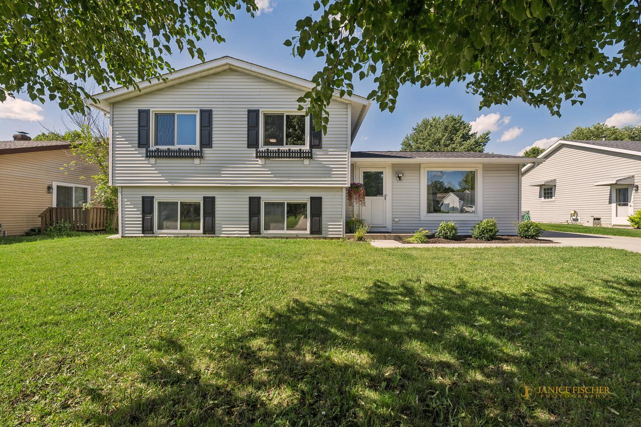 264 Joseph St., Woodstock, IL 60098