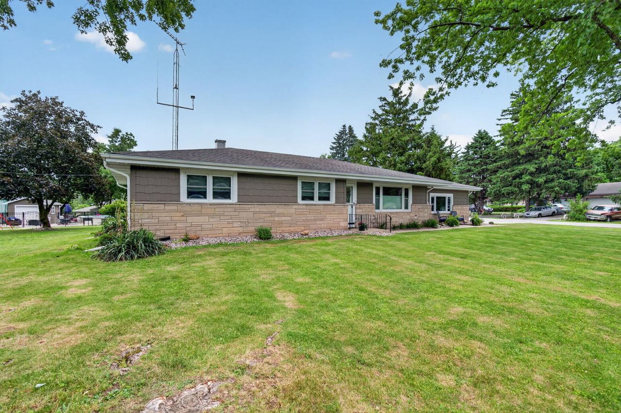 23854 W Essex Dr., Channahon, IL 60410