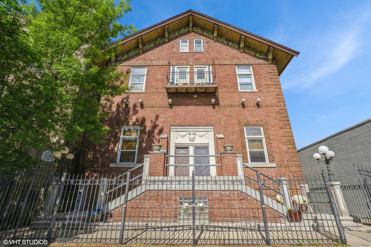 2350 N Kedzie Ave. #F, Chicago, IL 60647