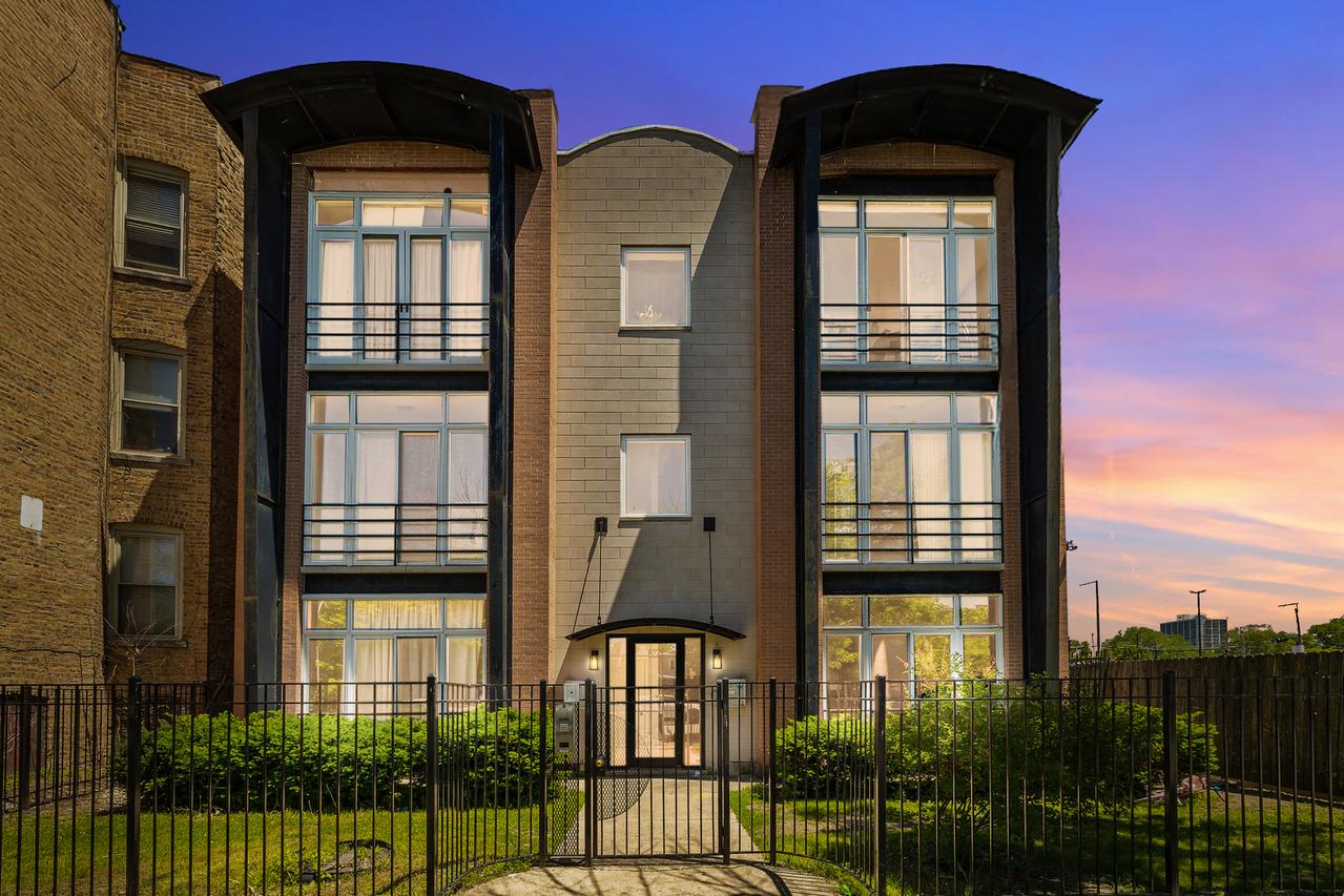 6225 S Kenwood Ave. #3S, Chicago, IL 60637