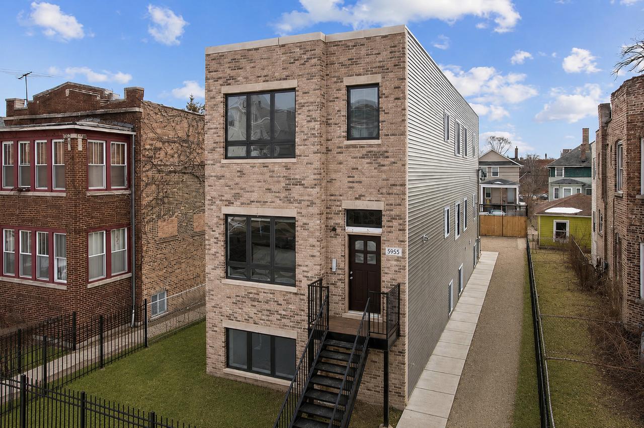 5955 W Superior St., Chicago, IL 60644