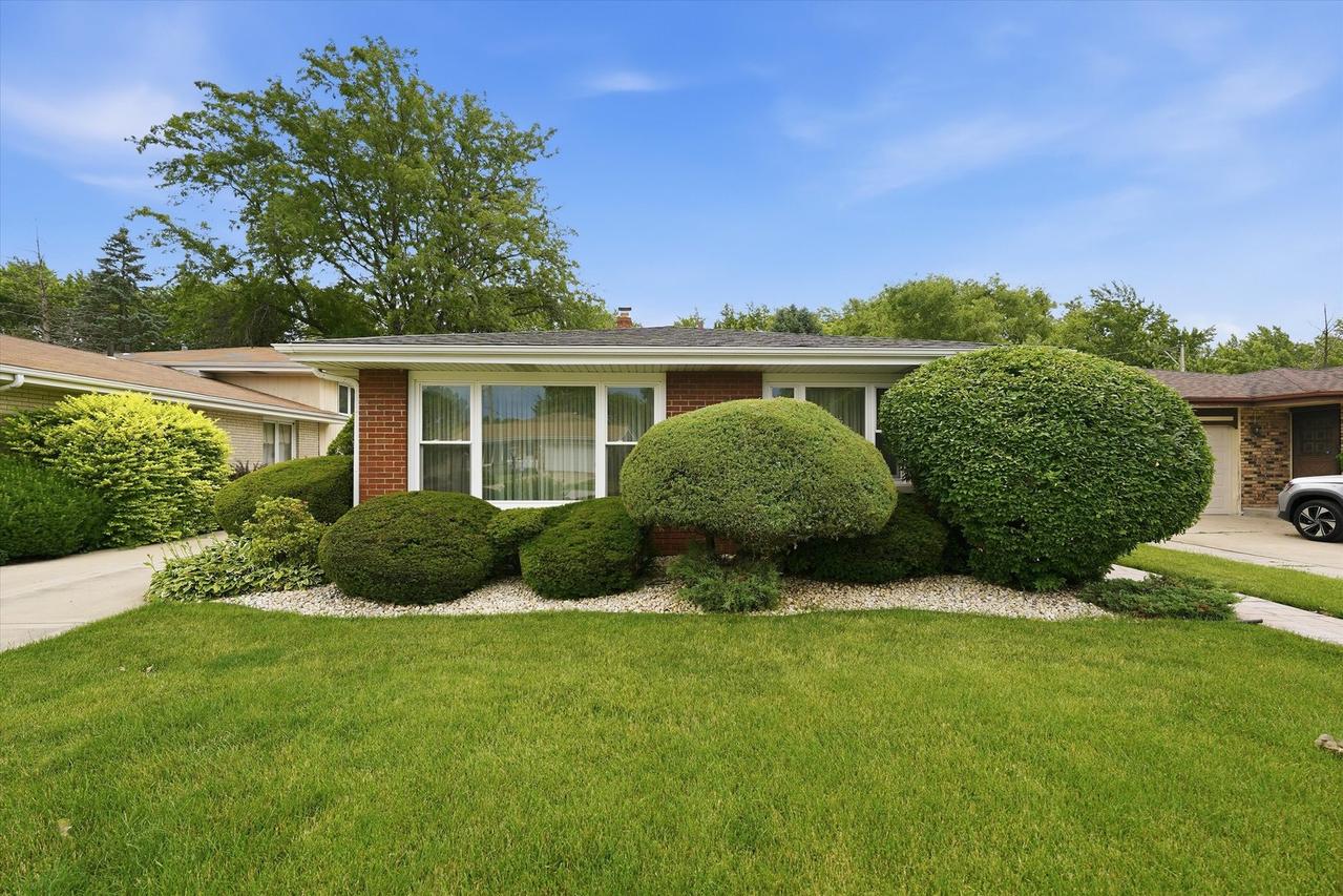 16955 S Bernardine St., Lansing, IL 60438