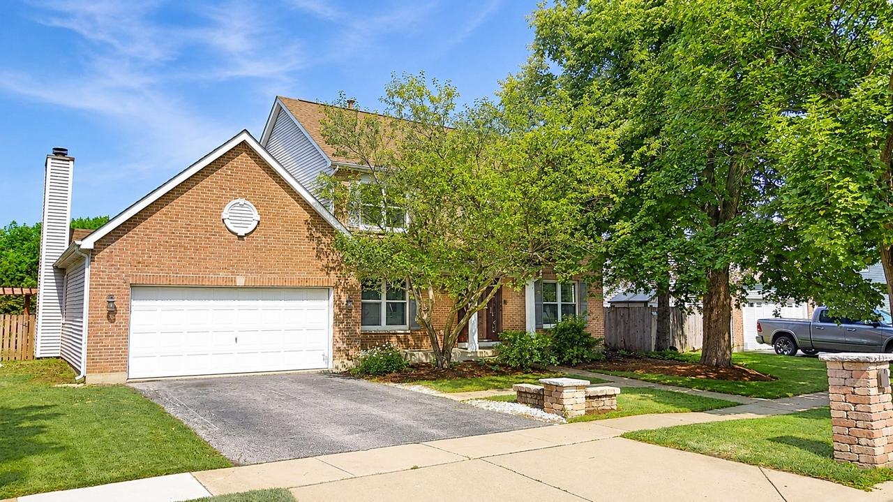 620 Waterfall Ln., Elgin, IL 60124