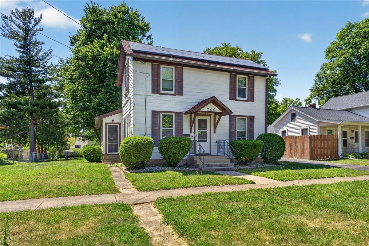 206 N 6th St., Oregon, IL 61061