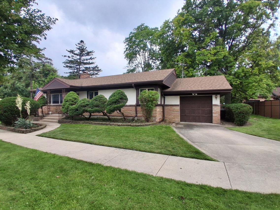 1400 Park Ridge Blvd., Park Ridge, IL 60068