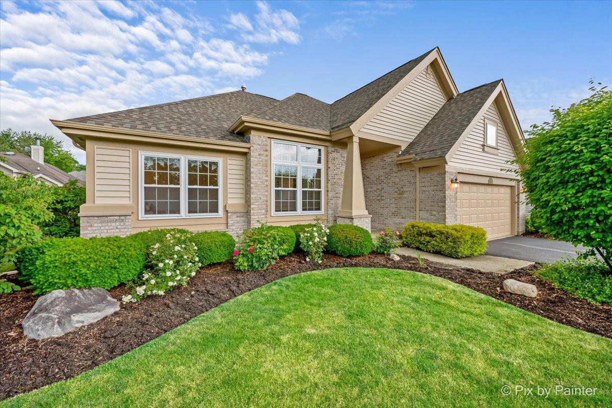 530 Bunker Hill Ct., Mundelein, IL 60060