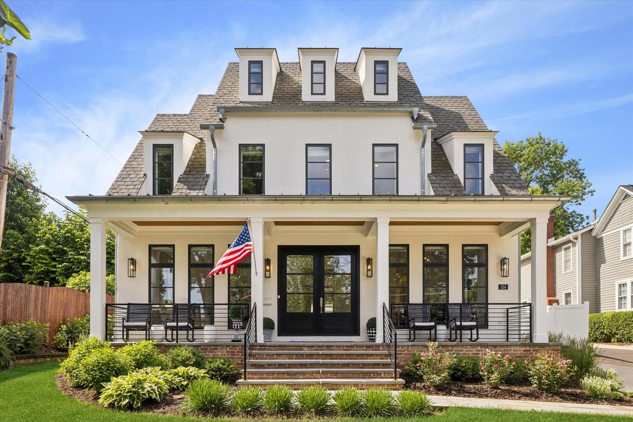 314 W 2nd St., Hinsdale, IL 60521