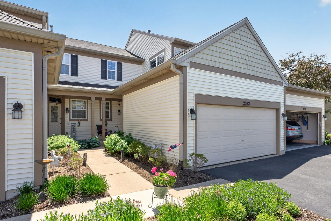 2822 Gypsum Cir., Naperville, IL 60564