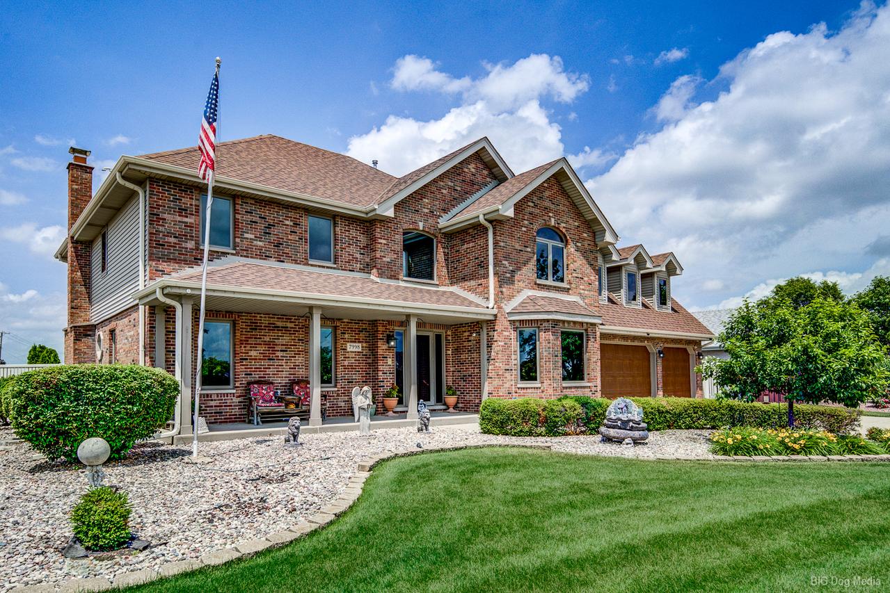 7998 Champlain Ave., Tinley Park, IL 60477