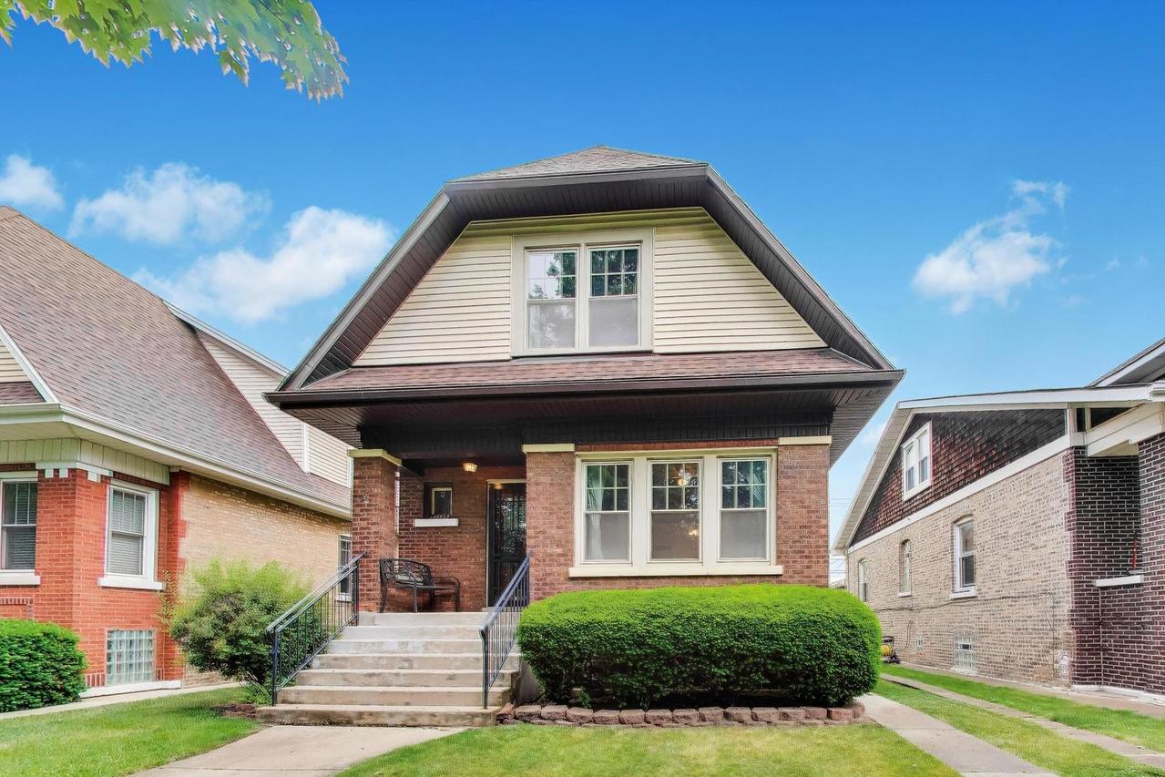 6034 W Berenice Ave., Chicago, IL 60634