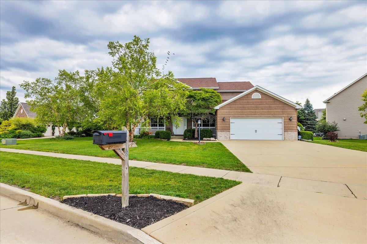 1618 English Oak Dr., Champaign, IL 61822