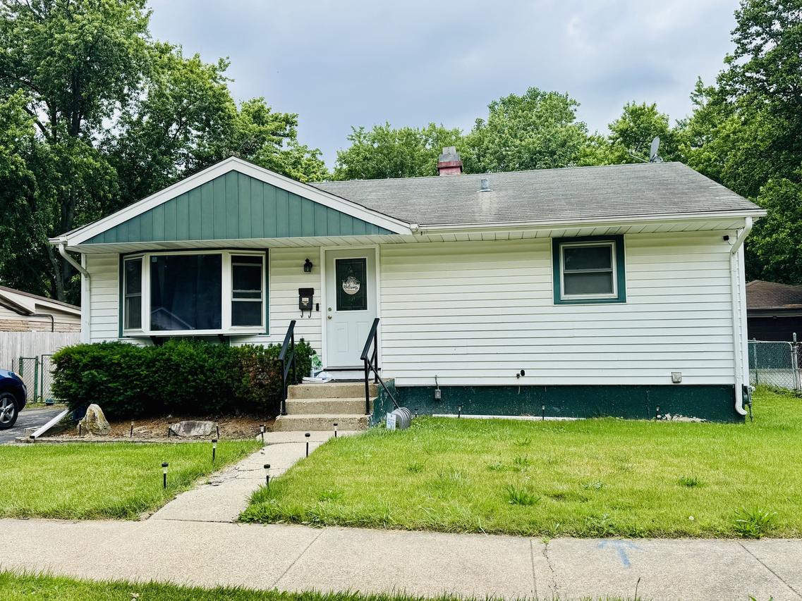 314 Dorsetshire Dr., Steger, IL 60475