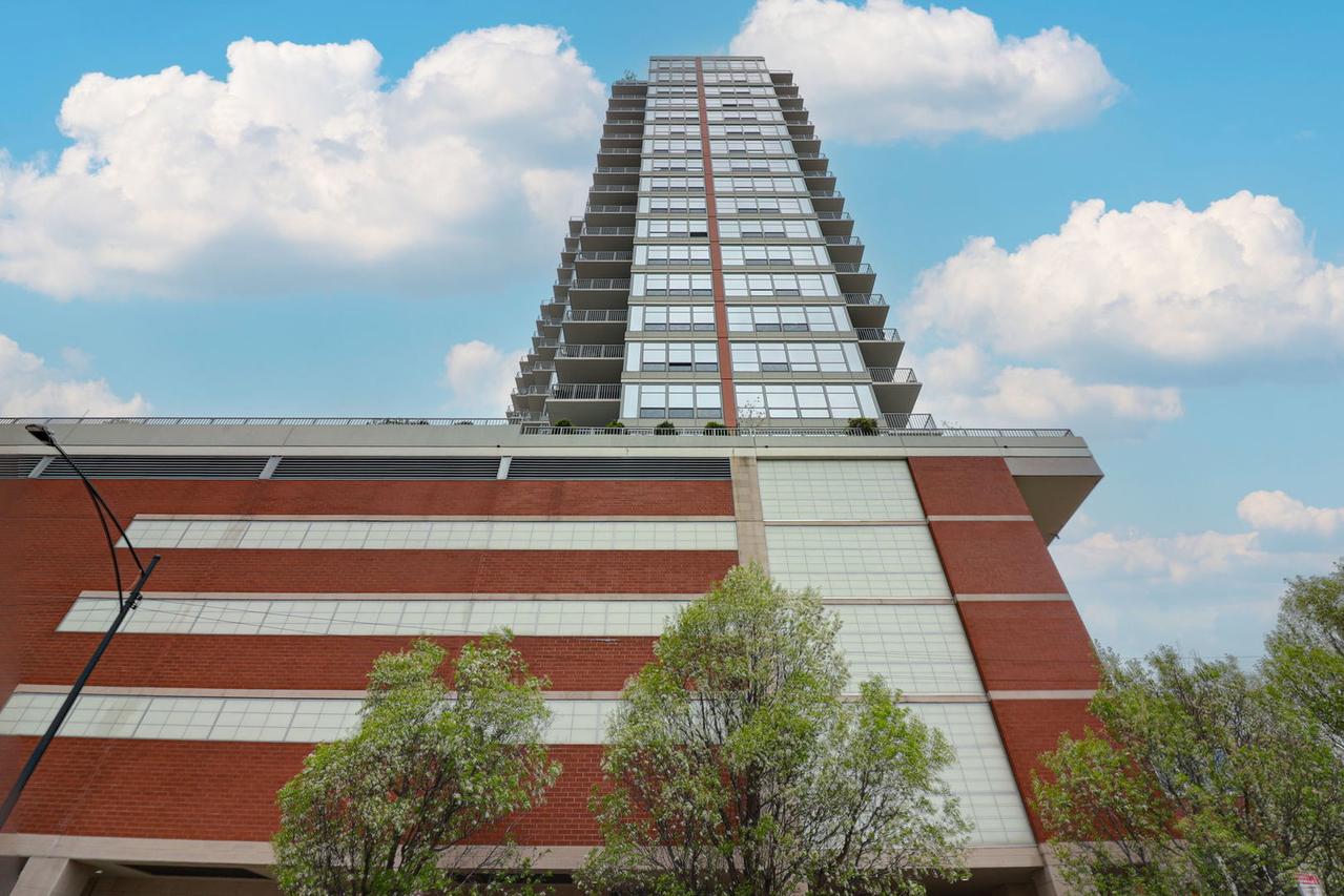 1600 S Prairie Ave. #2106, Chicago, IL 60616