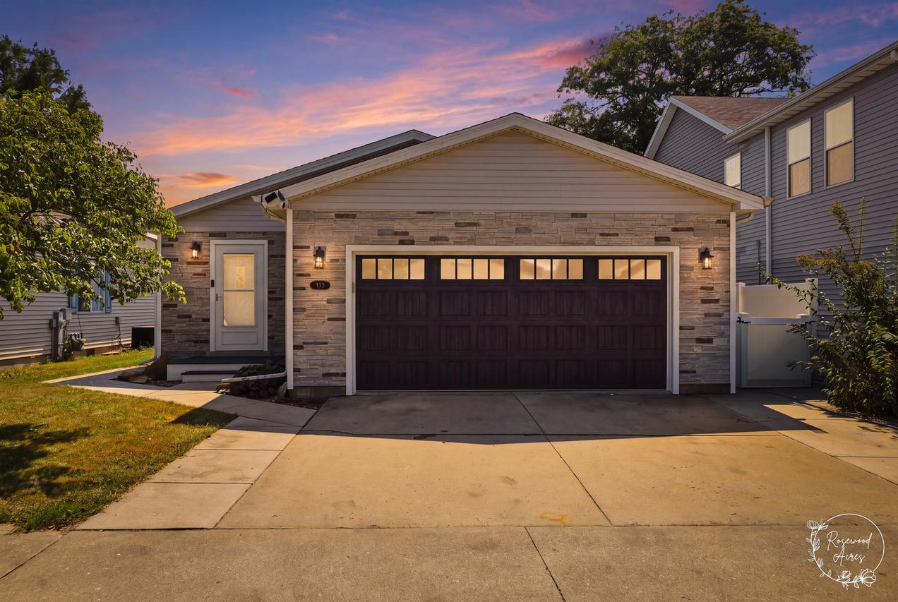 422 Bramble, Manteno, IL 60950