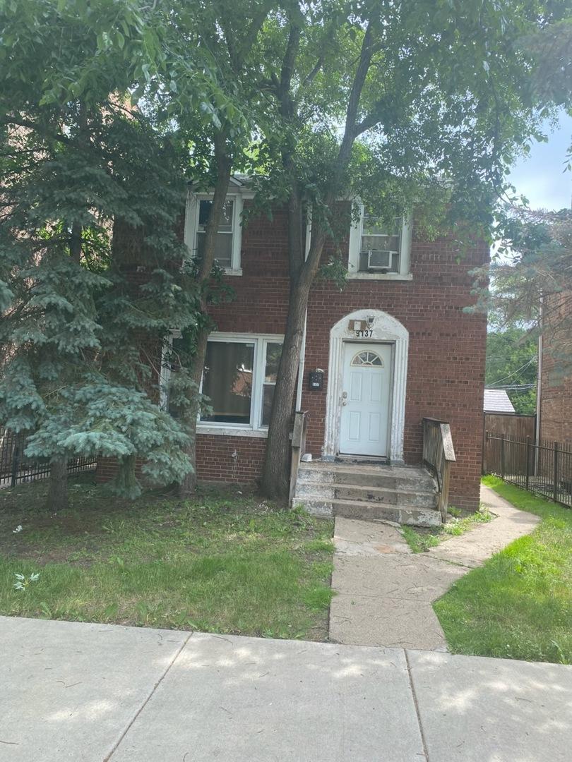 9137 S Essex Ave., Chicago, IL 60617