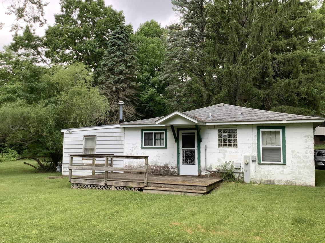 26665 W Sycamore Rd., Antioch, IL 60002