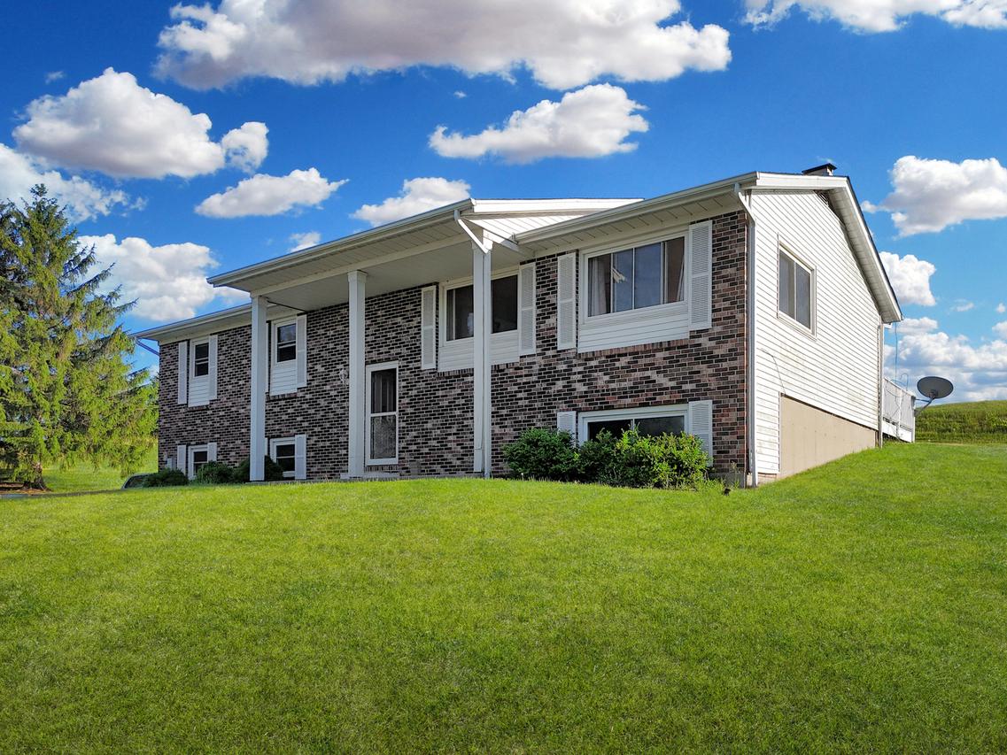 2508 Lundgren Rd., Pecatonica, IL 61063