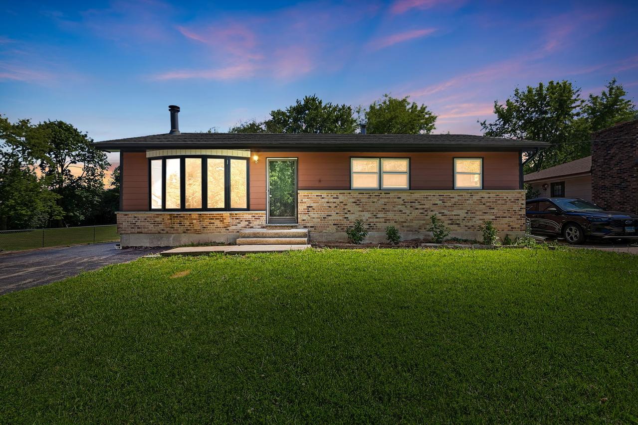 3117 23rd St., Zion, IL 60099