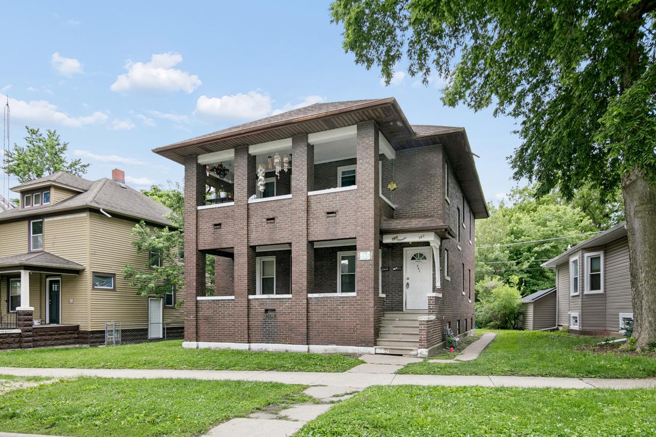 361-365 S Evergreen Ave., Kankakee, IL 60901