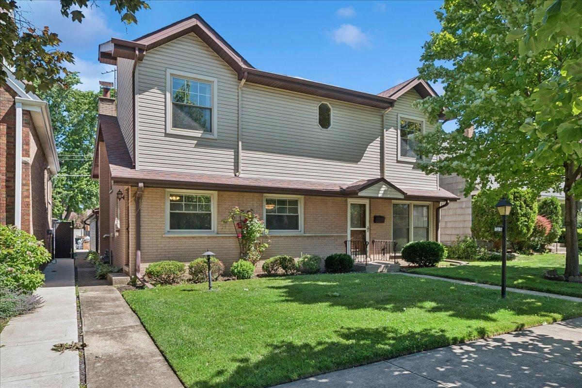 5832 Capulina Ave., Morton Grove, IL 60053