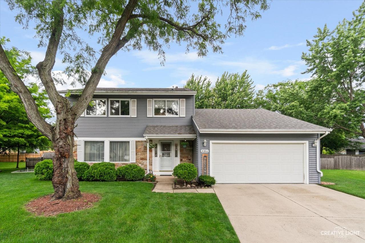 30W110 Avondale Ct., Warrenville, IL 60555