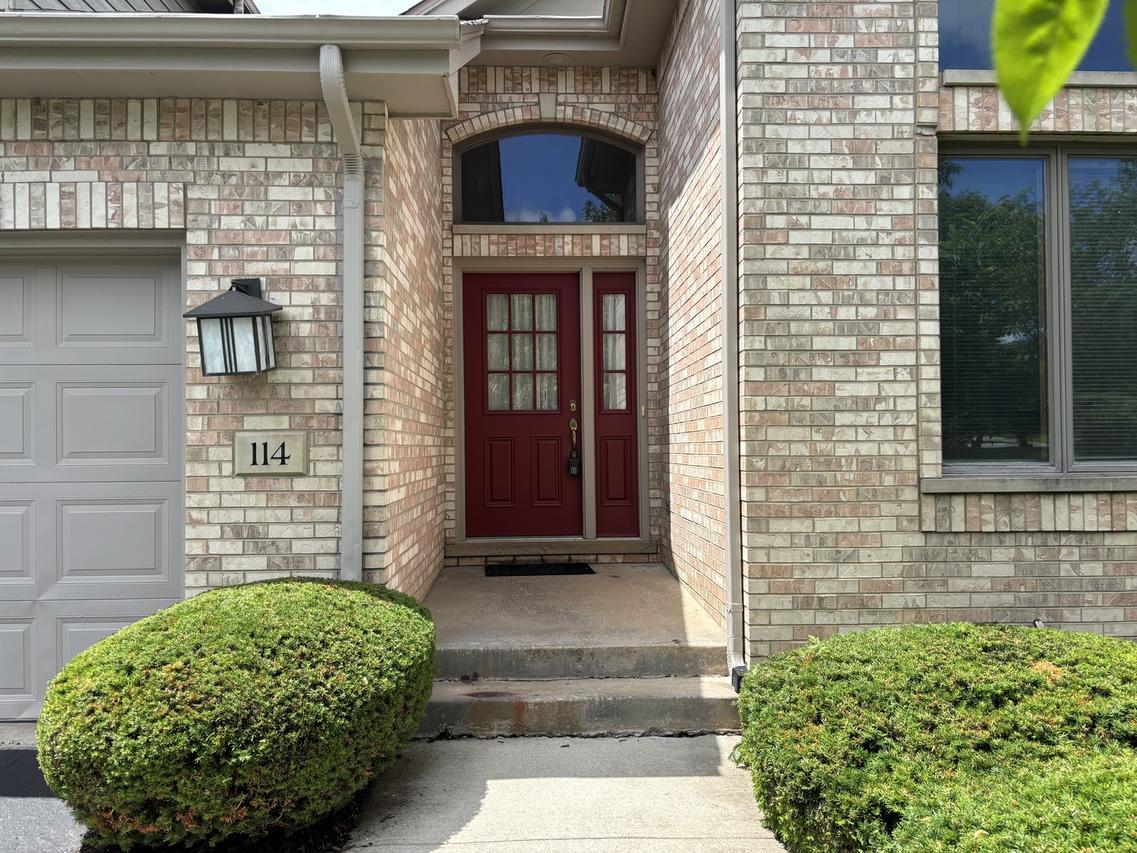 114 Deer Haven Ct., Crete, IL 60417