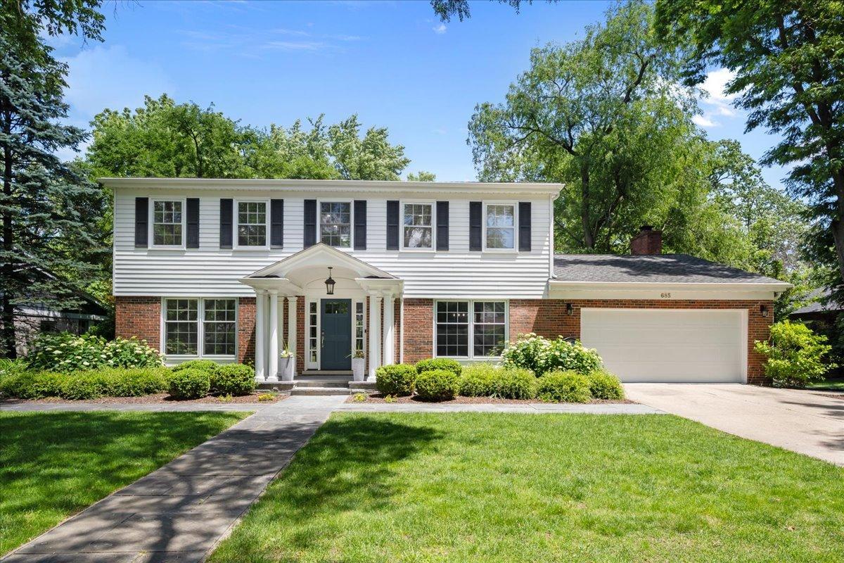 685 Wicklow Rd., Deerfield, IL 60015