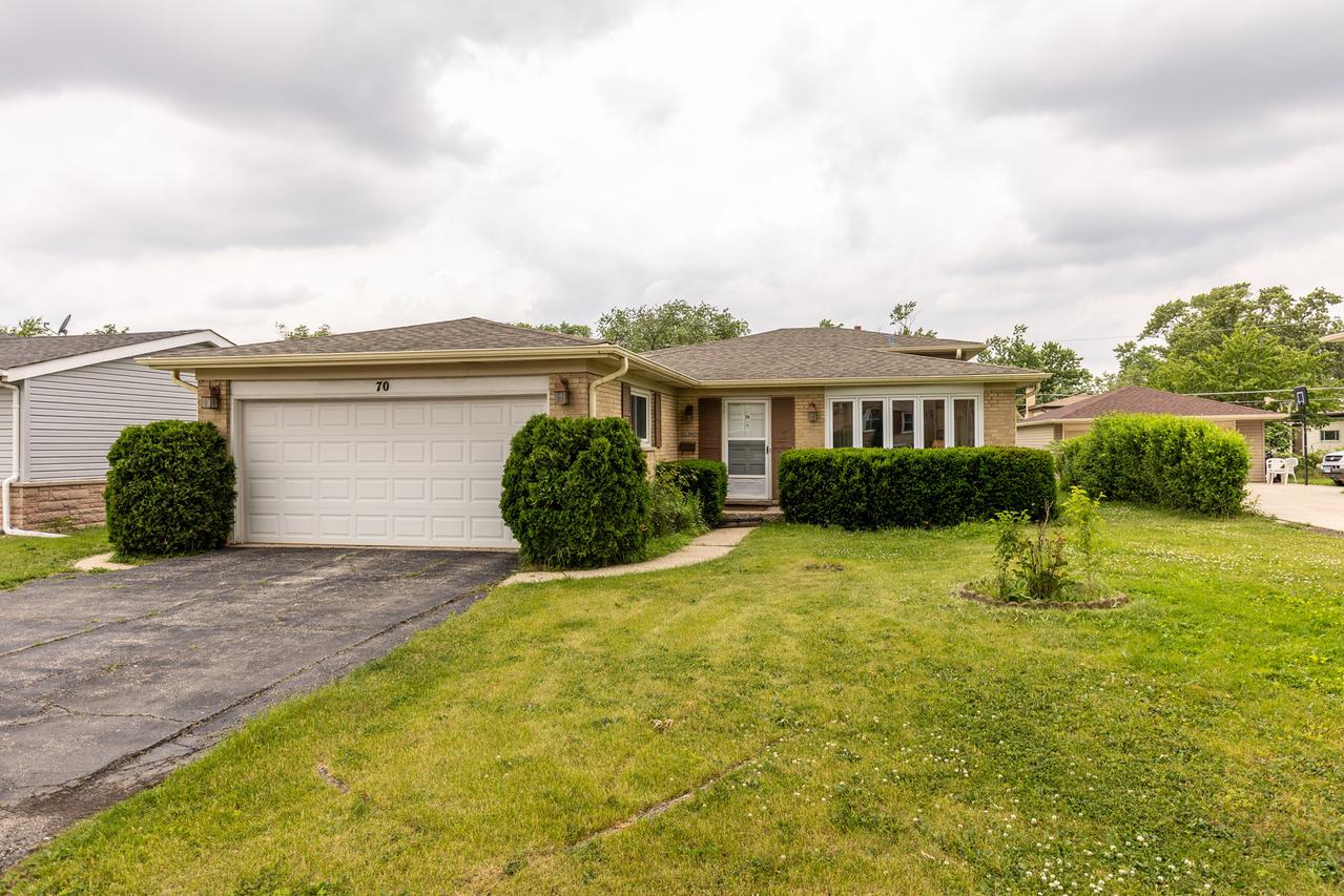 70 Dover Dr., Des Plaines, IL 60018