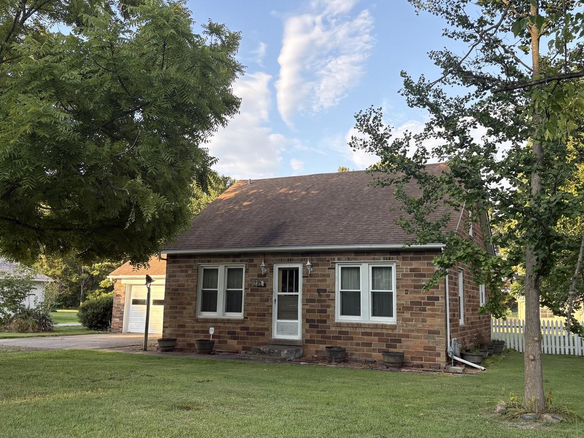 1232 Dallas Rd., Murphysboro, IL 62966