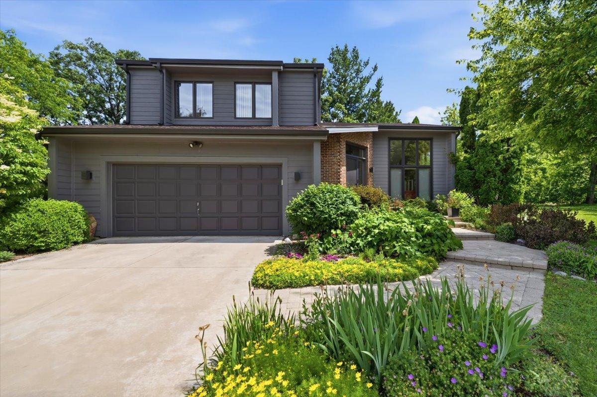 1755 S Wiesbrook Rd., Wheaton, IL 60189