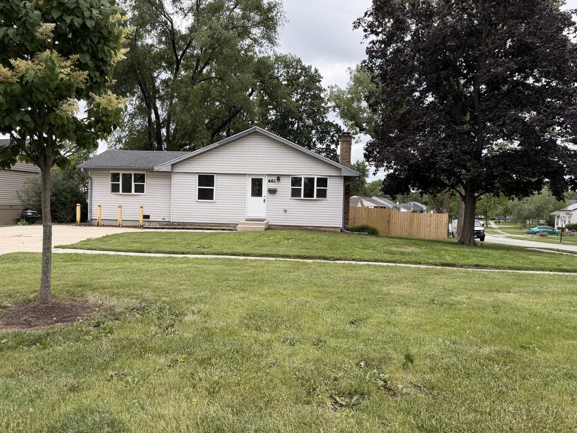 461 E Fullerton Ave., Glendale Heights, IL 60139