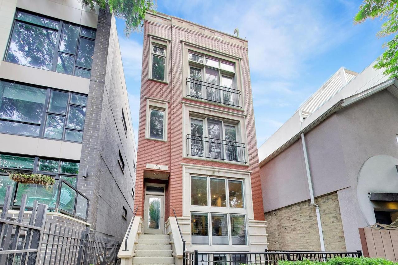 1019 N Honore St. #1, Chicago, IL 60622