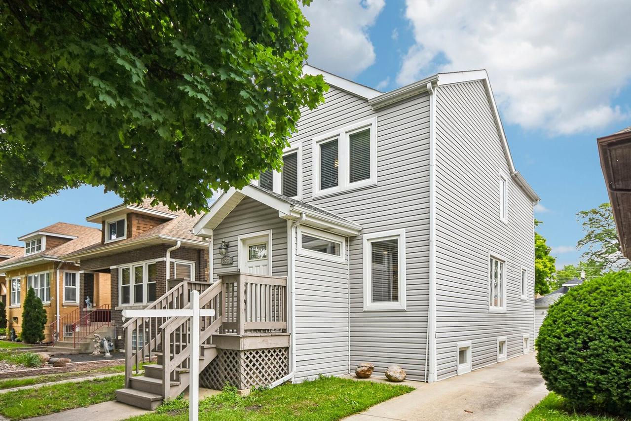3531 Scoville Ave., Berwyn, IL 60402